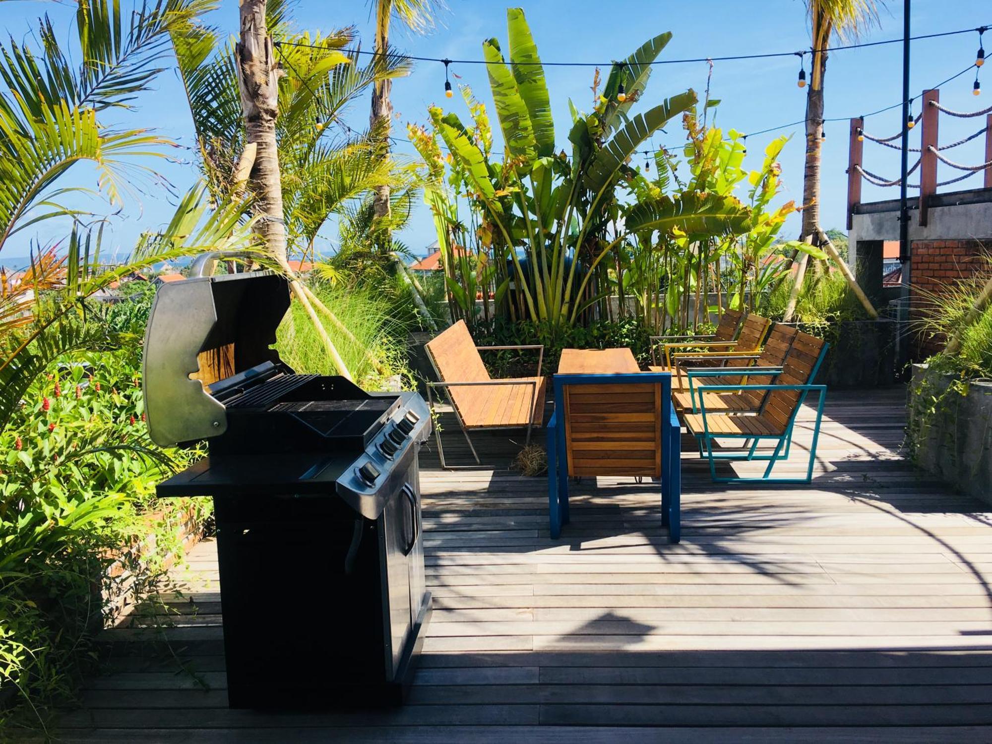 The Escape Hostel Canggu  Exterior photo